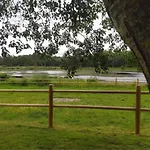 Casa de Férias évasion Champêtre : Maison Avec Piscine, Tennis, Et étang Au Cœur De 50 Hectares De Forêt - Fr-1-410-307