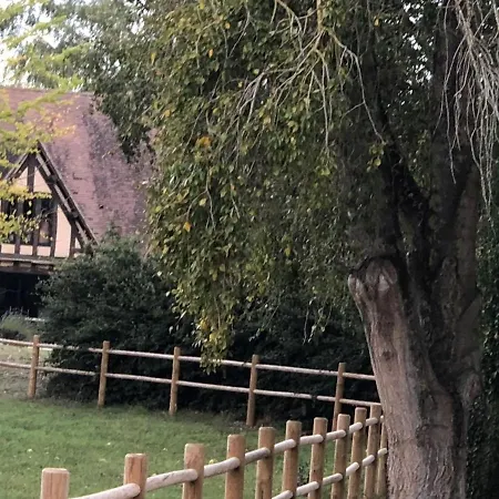 évasion Champêtre : Maison Avec Piscine, Tennis, Et étang Au Cœur De 50 Hectares De Forêt - Fr-1-410-307 *