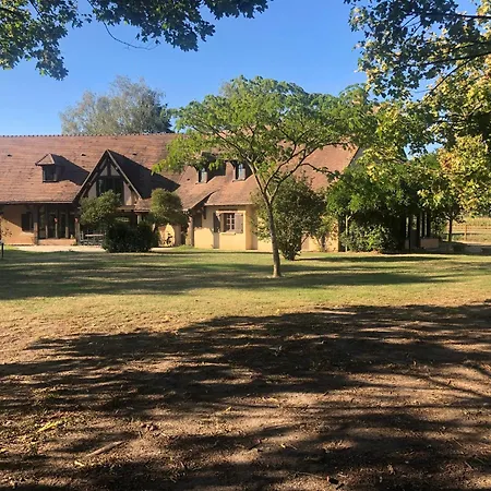 Evasion Champetre : Maison Avec Piscine, Tennis, Et Etang Au Coeur De 50 Hectares De Foret - Fr-1-410-307 펜션 르루드