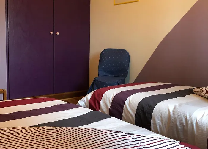 évasion Champêtre : Maison Avec Piscine, Tennis, Et étang Au Cœur De 50 Hectares De Forêt - Fr-1-410-307